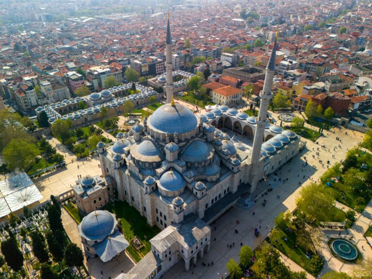 Stunning,Aerial,View,Of,The,Suleymaniye,Mosque,In,Istanbul
