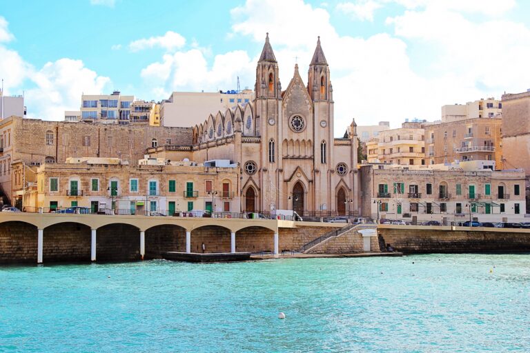 Malta,With,Carmelite,Church,At,St,Julian,Bay