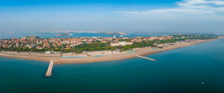 Aerial,View,Of,The,Lido,De,Venezia,Island,In,Venice,