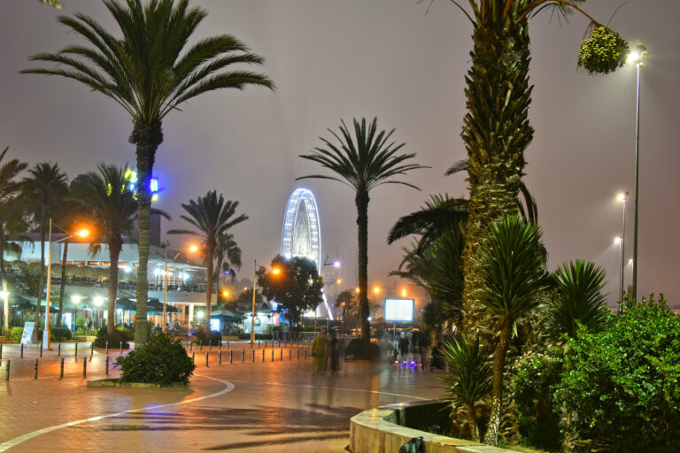 Agadir,,Morocco,-,Sept,29,,2016:,Rue,La,Plage,By