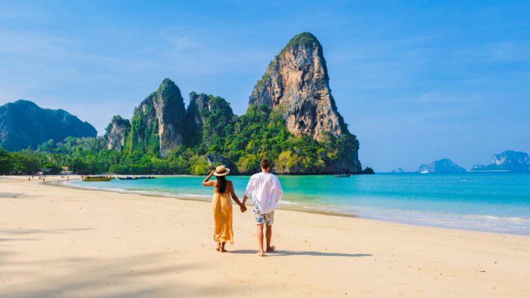Railay,Beach,Krabi,Thailand,,The,Tropical,Beach,Of,Railay,Krabi,