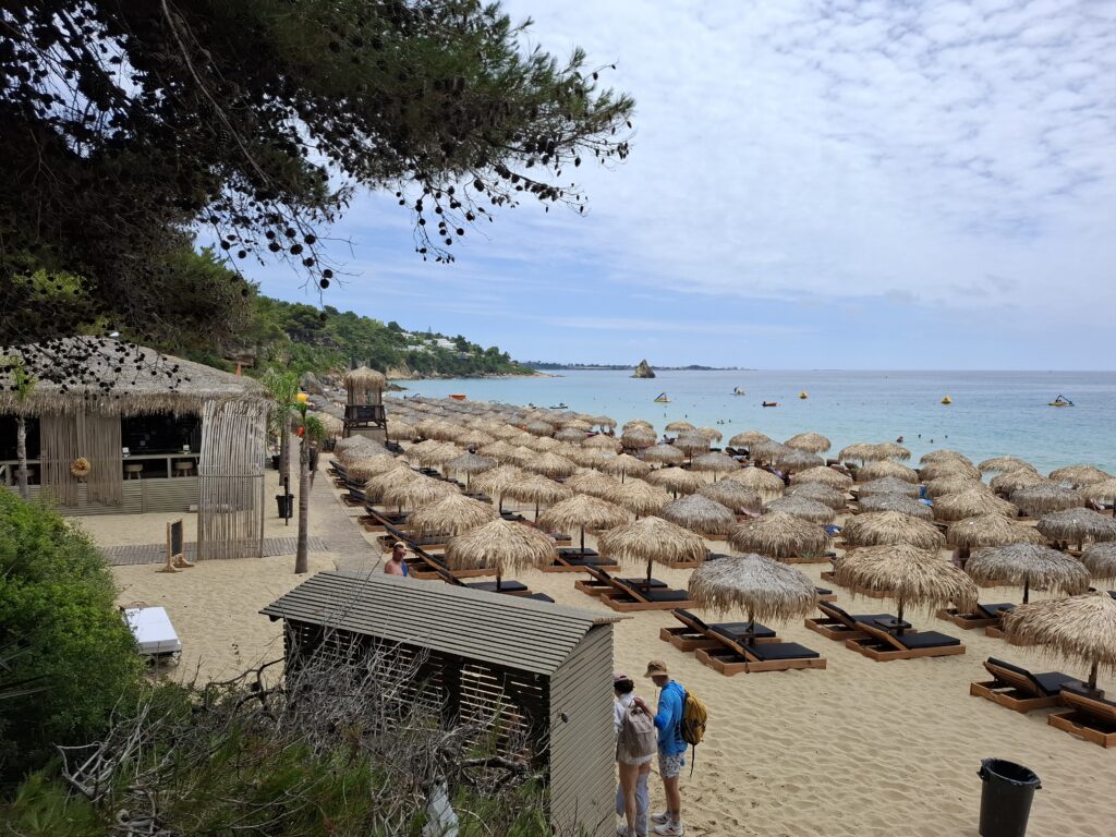 Makris Gialos Beach
