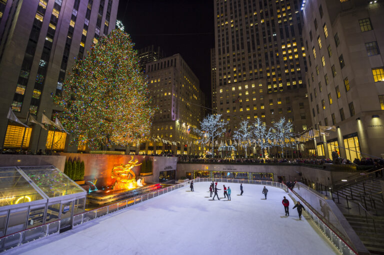 New,York,City,-,December,21,,2016:,The,Famous,Rockefeller