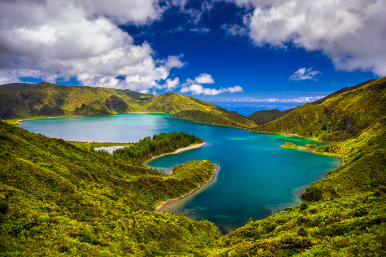 Beautiful,Panoramic,View,Of,Lagoa,Do,Fogo,Lake,In,Sao