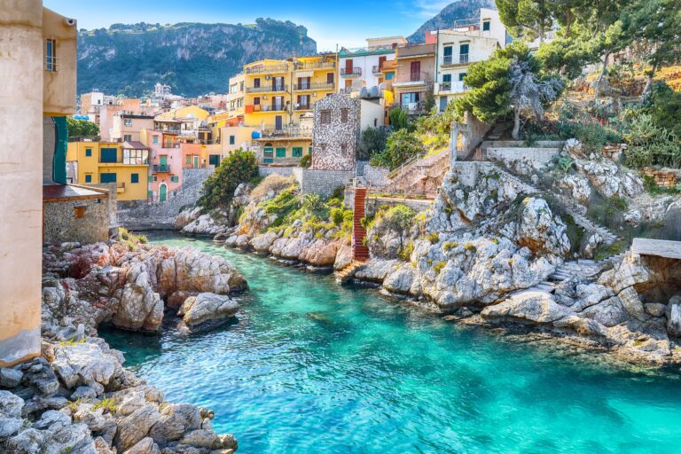 Spectacular,Sunny,Day,Over,Santa,Flavia,Town